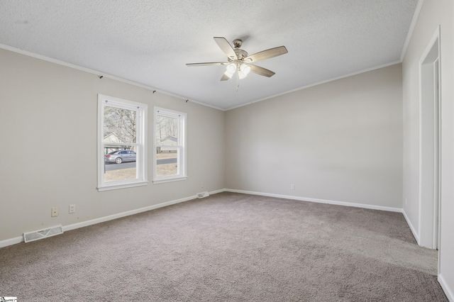 165 Falcon Ridge Drive, Boiling Springs, SC 29316