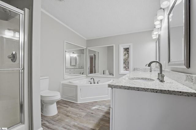 165 Falcon Ridge Drive, Boiling Springs, SC 29316