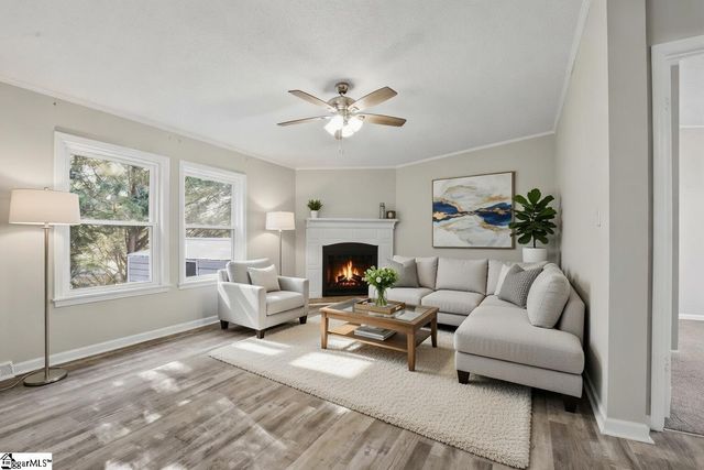 165 Falcon Ridge Drive, Boiling Springs, SC 29316