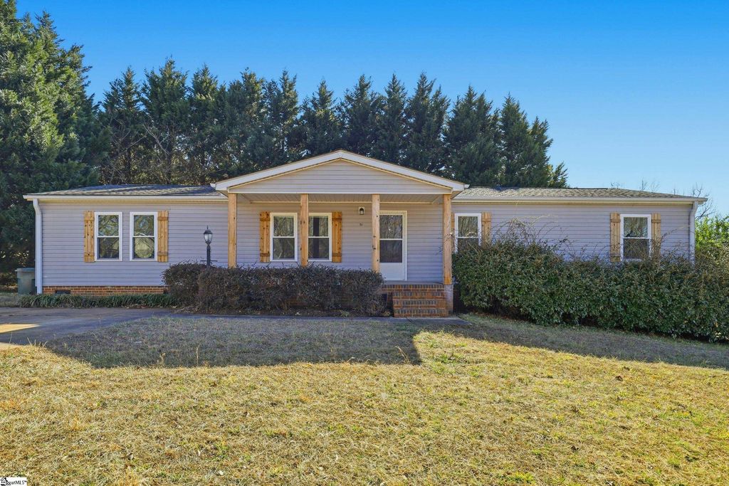 165 Falcon Ridge Drive, Boiling Springs, SC 29316