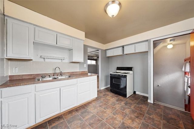 12214 Woodward Boulevard, Garfield Heights, OH 44125