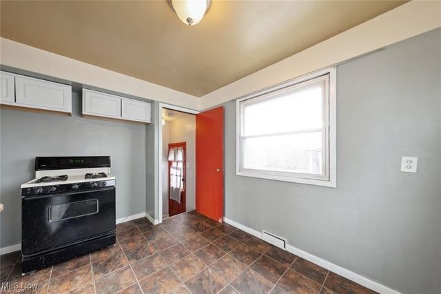 12214 Woodward Boulevard, Garfield Heights, OH 44125