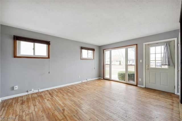 12214 Woodward Boulevard, Garfield Heights, OH 44125