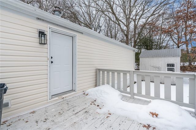 38 Torch Lane, Coventry, RI 02816