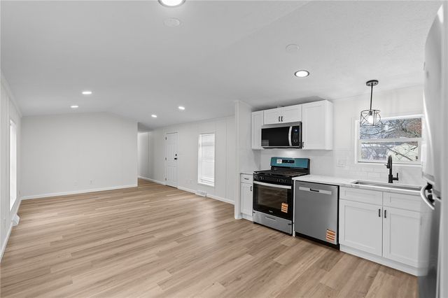 38 Torch Lane, Coventry, RI 02816