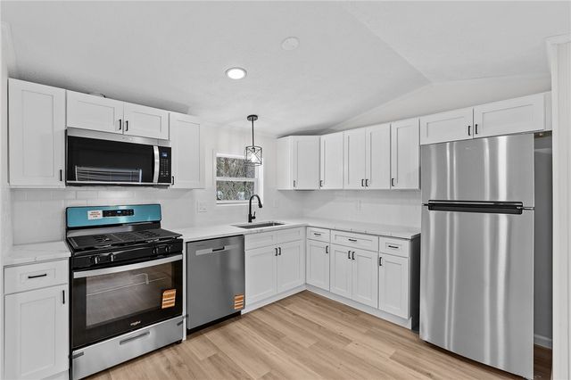 38 Torch Lane, Coventry, RI 02816