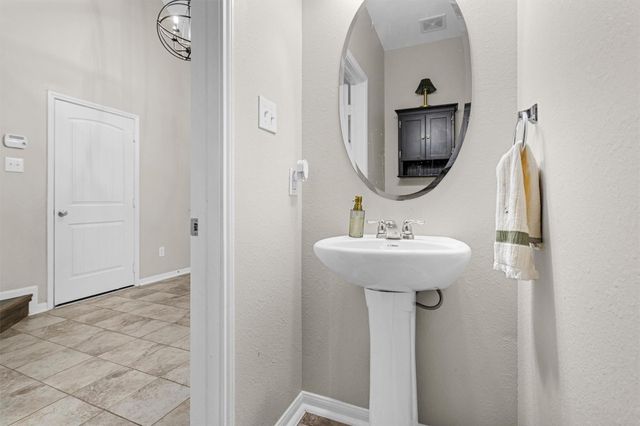 4704 Bella Court, Alvin, TX 77511