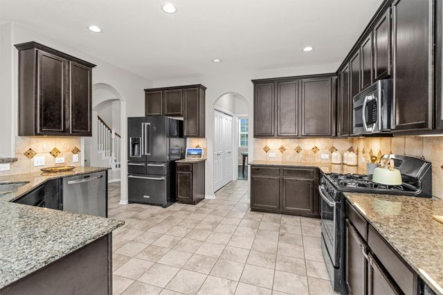 4704 Bella Court, Alvin, TX 77511