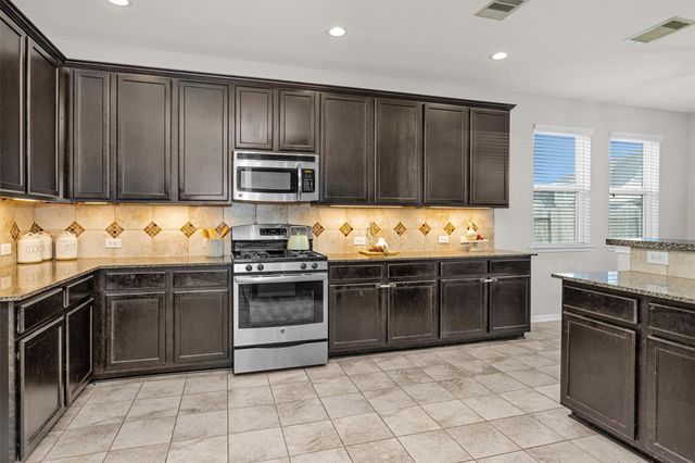 4704 Bella Court, Alvin, TX 77511