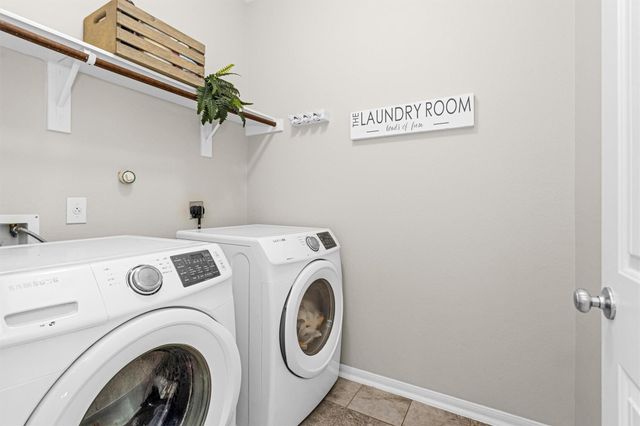 4704 Bella Court, Alvin, TX 77511