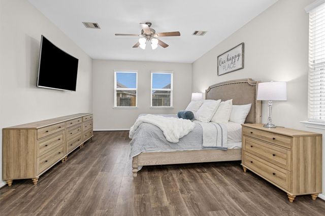 4704 Bella Court, Alvin, TX 77511