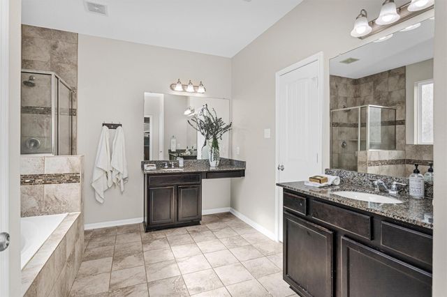 4704 Bella Court, Alvin, TX 77511