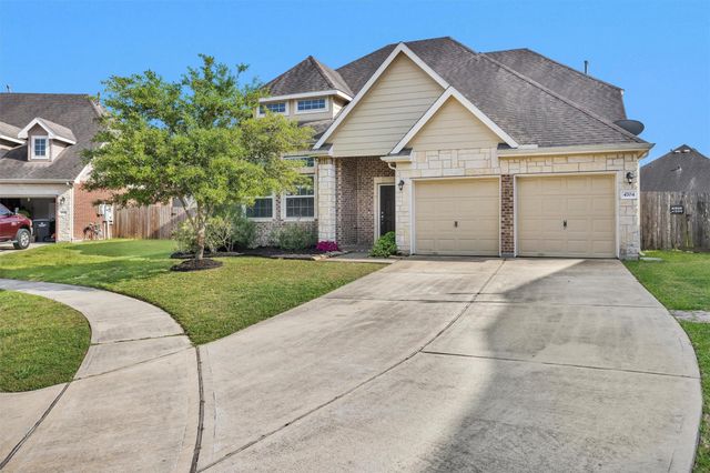 4704 Bella Court, Alvin, TX 77511