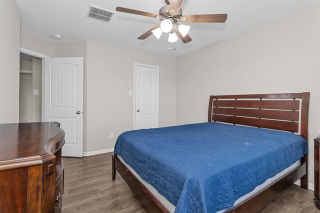 4704 Bella Court, Alvin, TX 77511