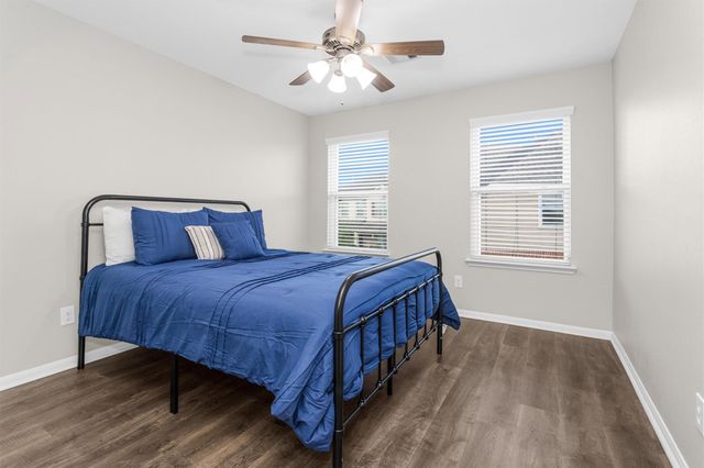 4704 Bella Court, Alvin, TX 77511