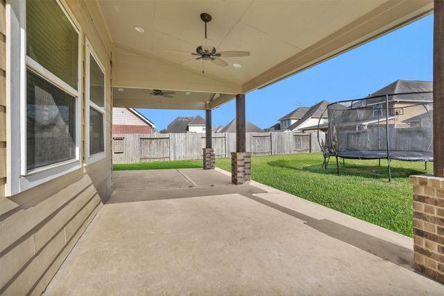 4704 Bella Court, Alvin, TX 77511
