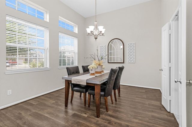 4704 Bella Court, Alvin, TX 77511