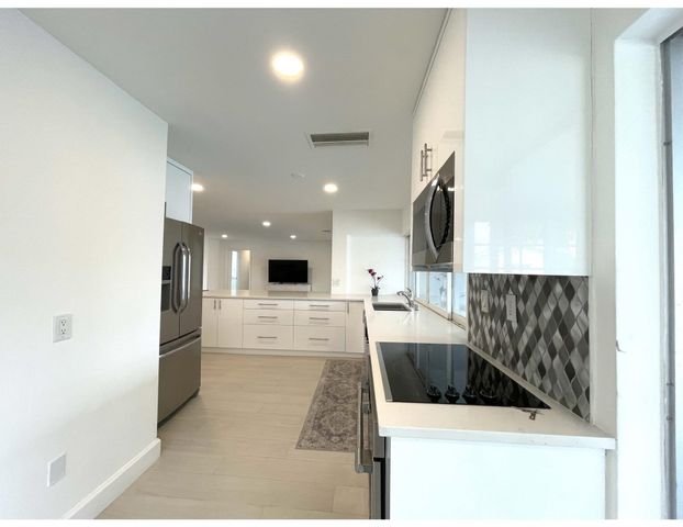1772 Inlet Drive, North Fort Myers, FL 33903