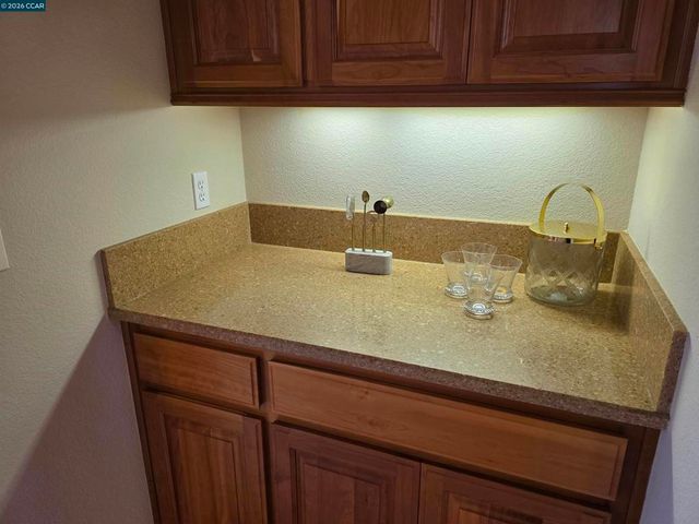 8625 Livingston Way, Discovery Bay, CA 94505