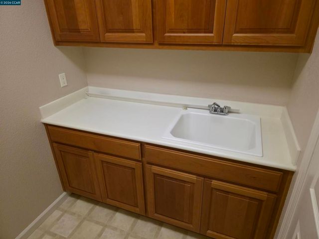 8625 Livingston Way, Discovery Bay, CA 94505