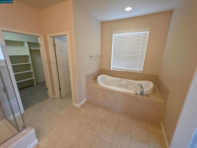 8625 Livingston Way, Discovery Bay, CA 94505