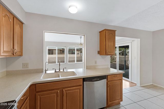 11605 S JOKAKE Street, Phoenix, AZ 85044