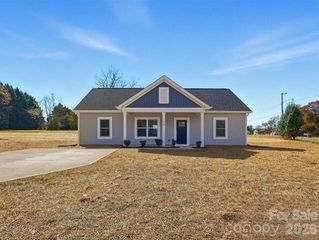 7588 Sarah Drive, Denver, NC 28037
