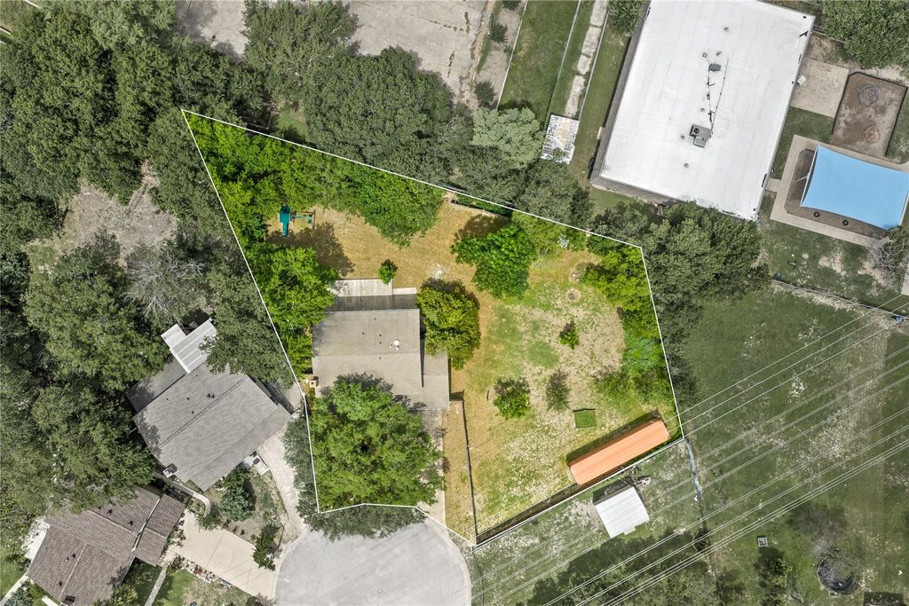 304 Clearsky CIR, Austin, TX 78745