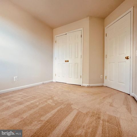 8936 SINGLELEAF CIR, Lorton, VA 22079
