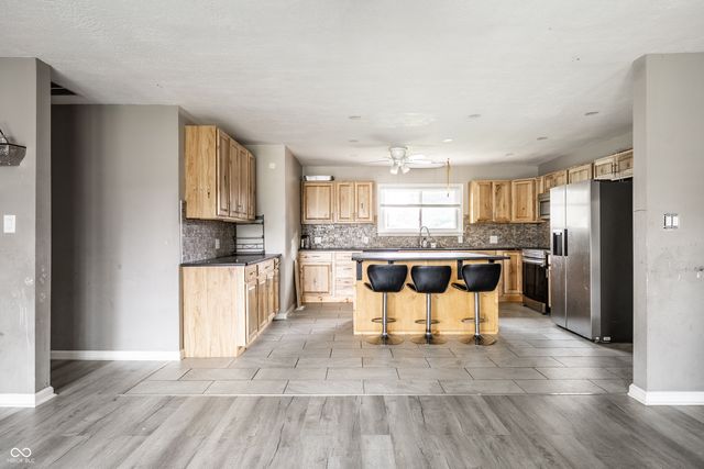1015 Elizabeth Lane, Terre Haute, IN 47802
