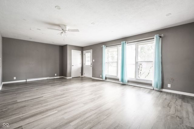 1015 Elizabeth Lane, Terre Haute, IN 47802