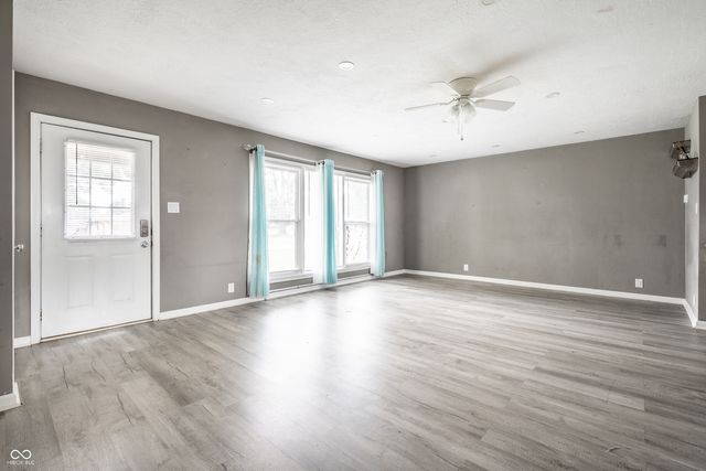 1015 Elizabeth Lane, Terre Haute, IN 47802