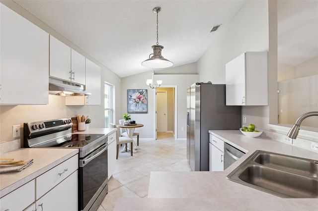 2114 WEKIVA RESERVE BOULEVARD, Apopka, FL 32703