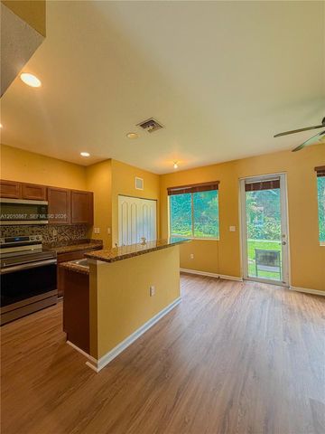 20909 NW 14th Pl 452, Miami Gardens, FL 33169