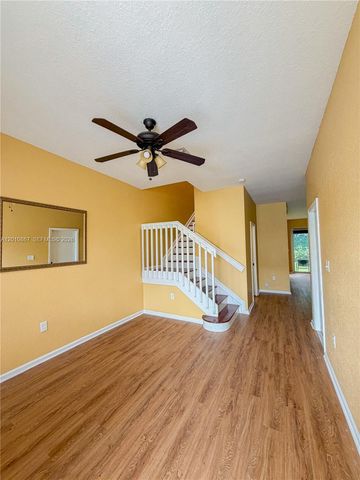 20909 NW 14th Pl 452, Miami Gardens, FL 33169