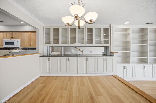 475 Water St Apt 212, Portsmouth, VA 23704