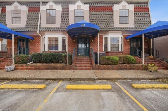 475 Water St Apt 212, Portsmouth, VA 23704