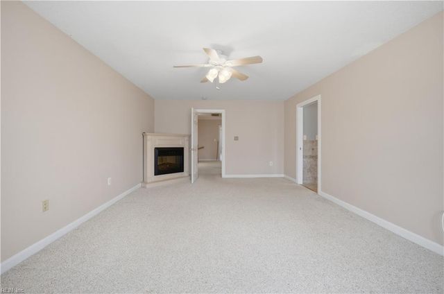 475 Water St Apt 212, Portsmouth, VA 23704