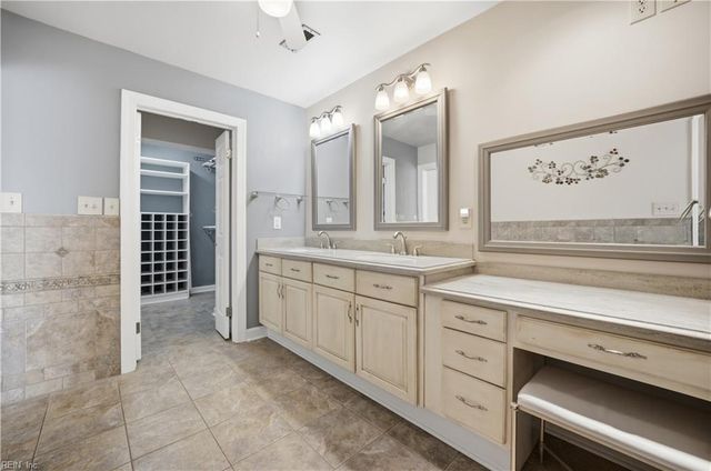 475 Water St Apt 212, Portsmouth, VA 23704