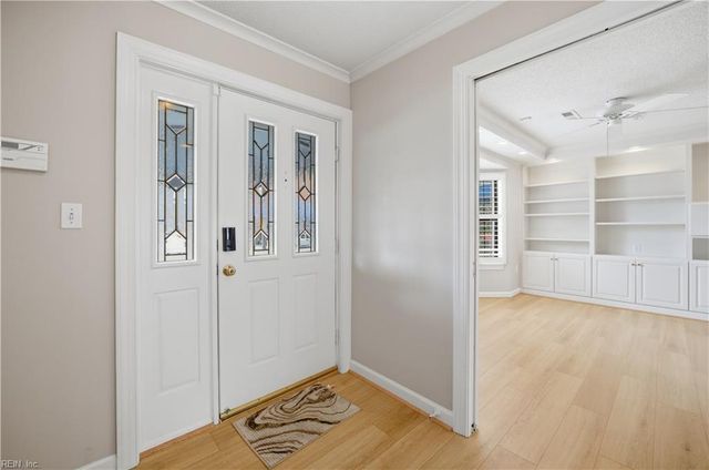 475 Water St Apt 212, Portsmouth, VA 23704