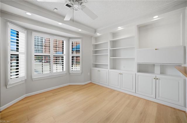 475 Water St Apt 212, Portsmouth, VA 23704