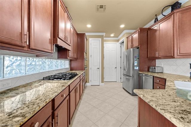 19603 Maddelena CIR, Estero, FL 33967