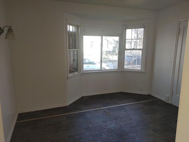 2922 N 6th STREET, Milwaukee, WI 53212