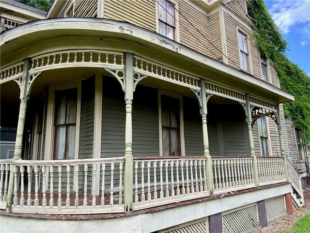 310 Claiborne Street N, Mobile, AL 36603