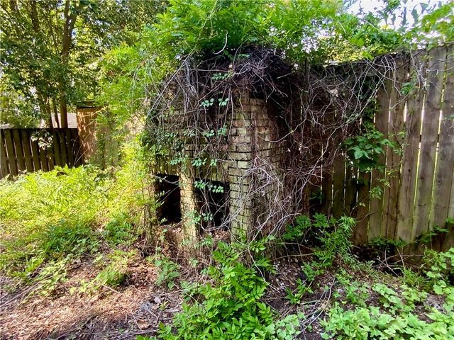 310 Claiborne Street N, Mobile, AL 36603