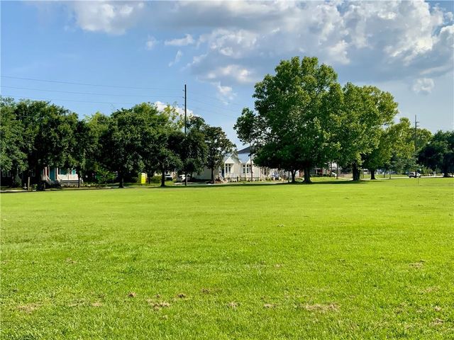 310 Claiborne Street N, Mobile, AL 36603