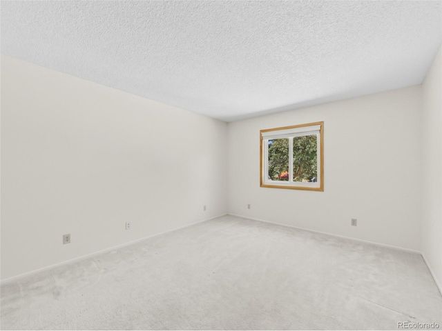 1661 S Oswego St, Aurora, CO 80012