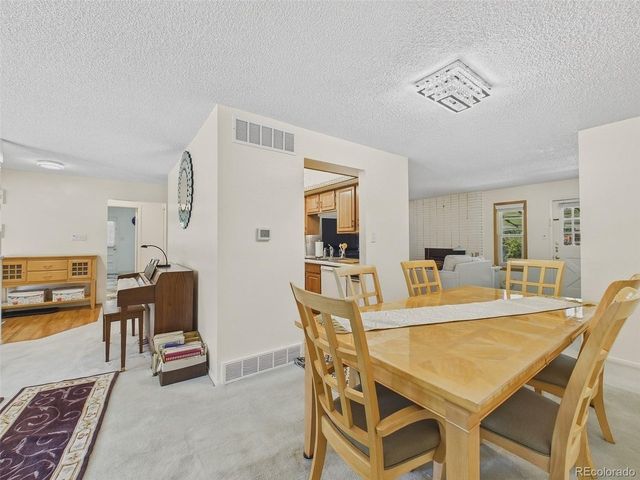 1661 S Oswego St, Aurora, CO 80012