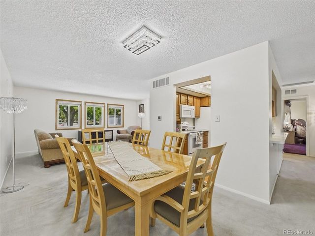 1661 S Oswego St, Aurora, CO 80012