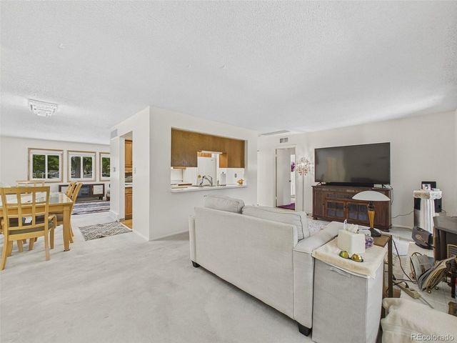 1661 S Oswego St, Aurora, CO 80012